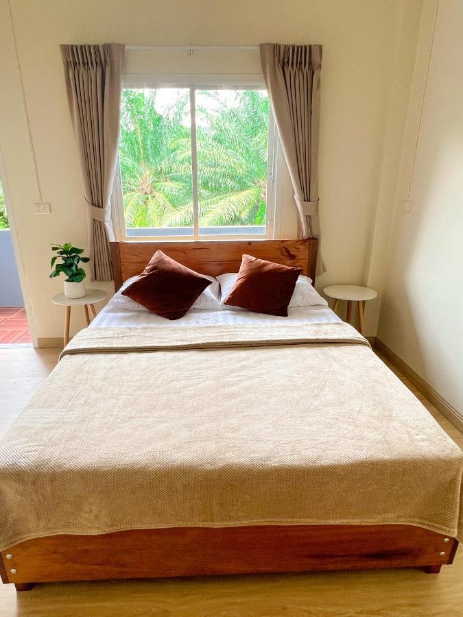 Private Room With Share Bathroom At Little Wild House Khaosok Khao Sok National Park Luaran gambar